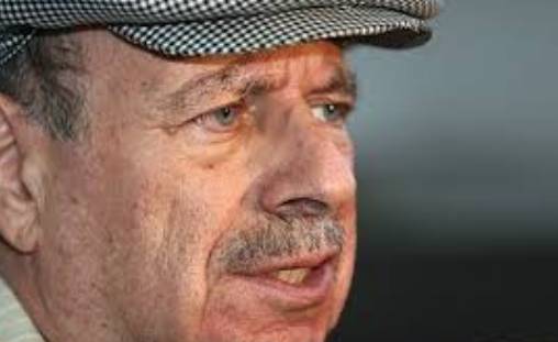 UNA VOZ SIN CONCESIONES: FALLECIÓ JAMES PETRAS