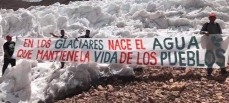 GLACIARES BAJO ASEDIO: EL GOBIERNO QUIERE DESPROTEGER LAS RESERVAS ESTRATÉGICAS DE AGUA