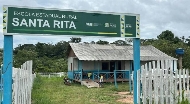 LA CONTRADICCIÓN EDUCATIVA: AVANCES TECNOLÓGICOS ENFRENTAN EL DESMONTE SISTÉMICO DE ESCUELAS RURALES