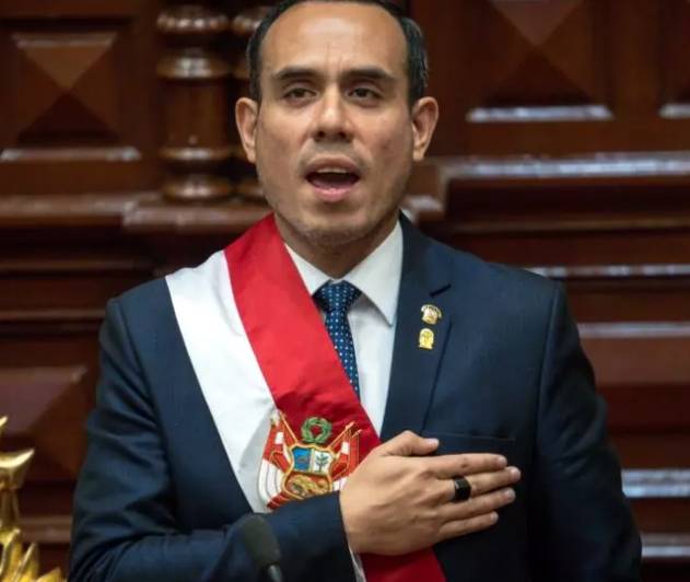 EL CONGRESO PERUANO DESTITUYE A JOSÉ JERÍ EN MEDIO DEL ESCÁNDALO "CHIFA GATE"