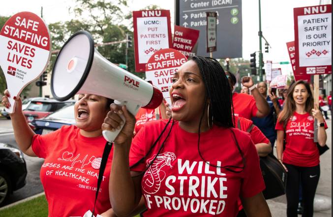 EEUU: LA HUELGA DE ENFERMERAS QUE DESNUDA LA CRISIS NEOLIBERAL EN SALUD