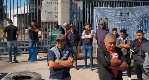 LA PATRONAL INGLESA QUE DESGUAZA DERECHOS LABORALES EN SAN LUIS