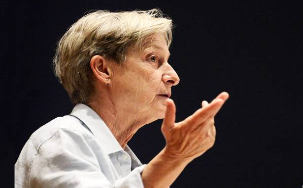 BUTLER REVOLUCIONA: LA FILOSOFÍA QUE CUESTIONA EL CUERPO