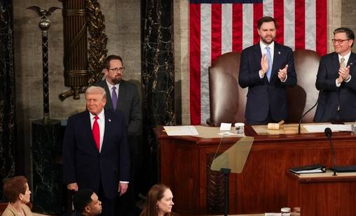 EL REY ESTÁ DESNUDO: EL RÉGIMEN TRUMP Y SU DESPOTISMO TEATRAL