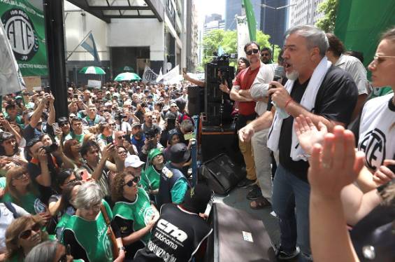 ALERTA ROJA EN TRABAJO: ATE DECLARA GUERRA CONTRA EL DESGUACE NEOLIBERAL