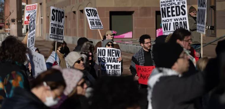 LA CALLE SE LEVANTA CONTRA LA GUERRA NEOLIBERAL