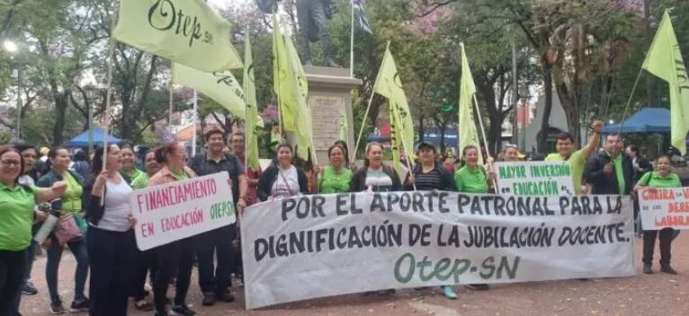 LA REBELIÓN DE LAS MAESTRAS: JUBILACIONES DIGNAS CONTRA LA REFORMA NEOLIBERAL