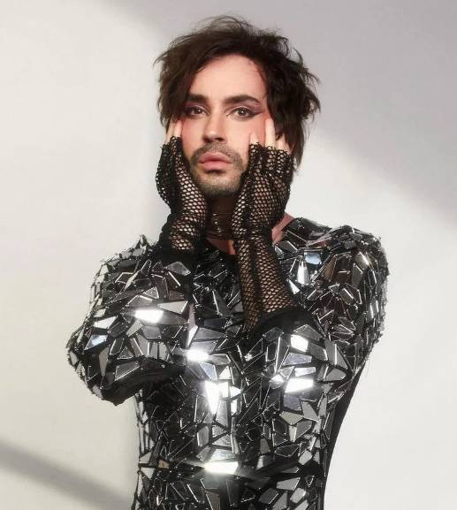 JOHNNY HOOKER REIVINDICA EL ARTE POLÍTICO EN NUEVO DISCO