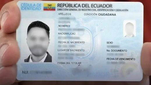 LA CORTE ECUATORIANA DESAFÍA LA BUROCRACIA TRANSFÓBICA