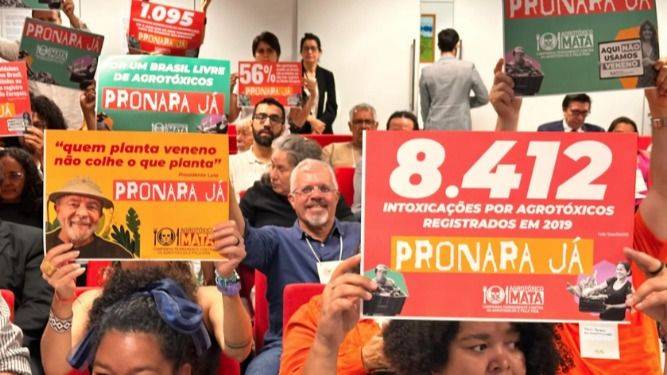 VENENO AÉREO: EL AGRO NEGOCIO DECLARA LA GUERRA QUÍMICA A COMUNIDADES TRADICIONALES EN BRASIL