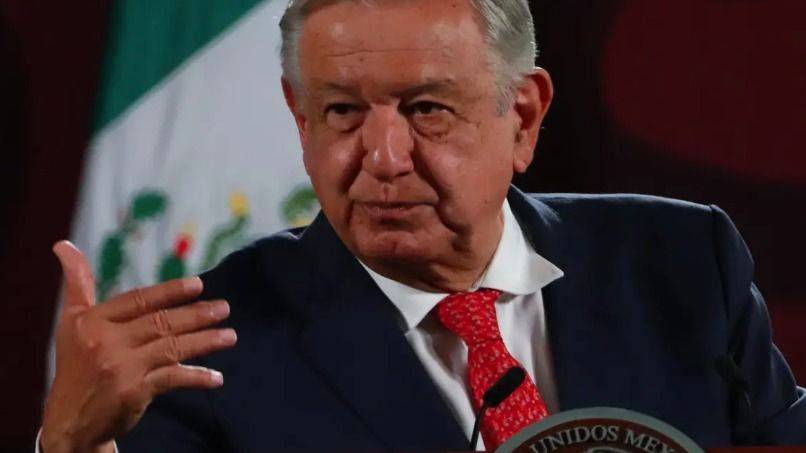 AMLO DEFIENDE A CUBA DESDE EL RETIRO