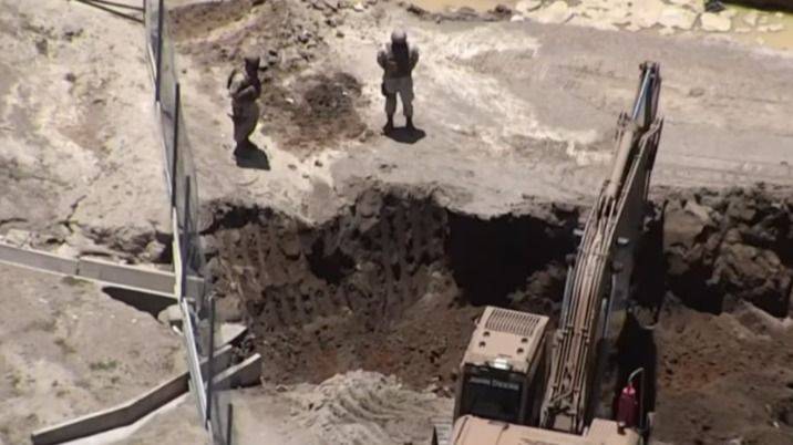 LA OBSESIÓN DE LA ULTRADERECHA: ZANJAS Y MUROS COMO POLÍTICA MIGRATORIA