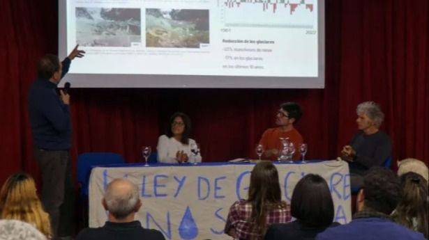 GLACIARES BAJO ASEDIO: LA PATAGONIA SE LEVANTA CONTRA LA REFORMA NEOLIBERAL