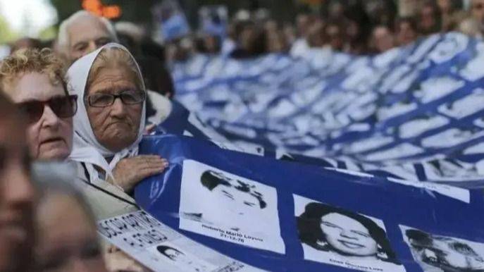 EL AJUSTE QUE ATACA LA MEMORIA: EL BANCO GENÉTICO PIERDE EL 57% DE SU PRESUPUESTO