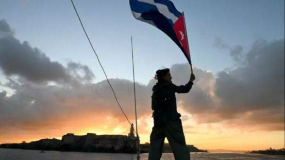 SOLIDARIDAD SUR-SUR: EL "GRANMA 2.0" ROMPE EL BLOQUEO CON 30 TONELADAS DE ESPERANZA