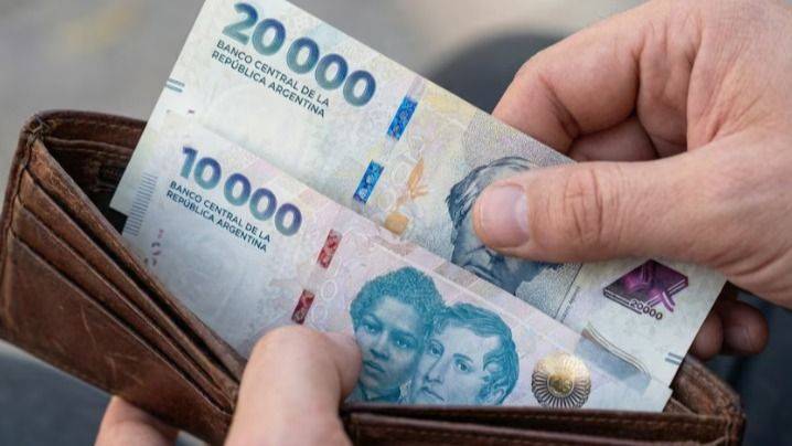 LA PESADA LOSA SALARIAL: SEIS MESES DE CAÍDA REAL Y UNA SOCIEDAD EN ALERTA