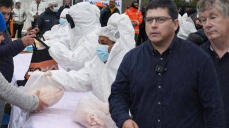 ESCÁNDALO PESQUERO EN SANTA CRUZ: MERLUZA VIEJA Y CONFLICTOS LABORALES