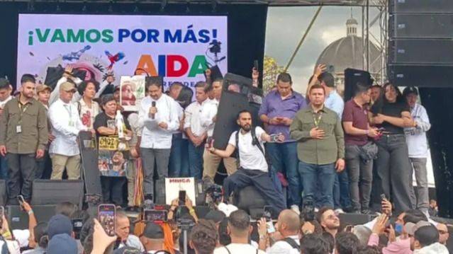 SAMPER LANZA OFENSIVA: LIBERALES DEBEN VOTAR POR CEPEDA PARA CONTINUAR EL CAMBIO