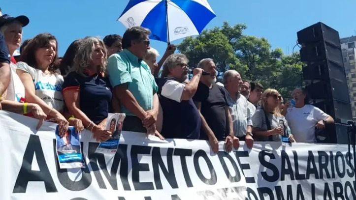EL FRENTE SINDICAL CONVOCA A 1500 DELEGADXS PARA UN PRIMERO DE MAYO COMBATIVO