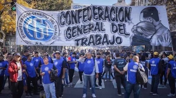 LA CGT CONVOCA A LA CALLE: UNIDAD SINDICAL CONTRA EL AJUSTE DE MILEI