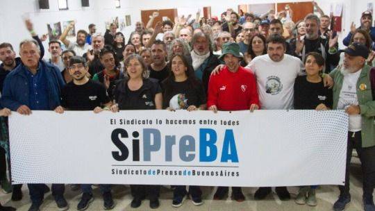 EL SINDICATO DE PRENSA PLANTÓ BANDERA: ASAMBLEA HISTÓRICA CON GRILLO Y SOLIDARIDAD OBRERA