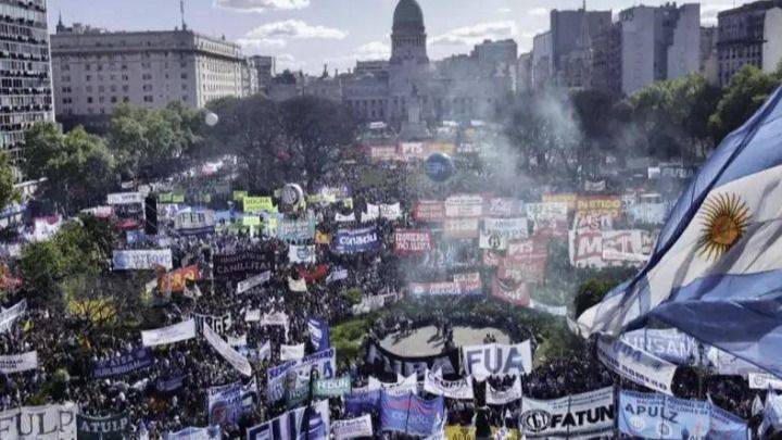 LA LUZ QUE NO SE APAGA: UNIVERSIDADES EN PIE DE GUERRA CONTRA EL AJUSTE