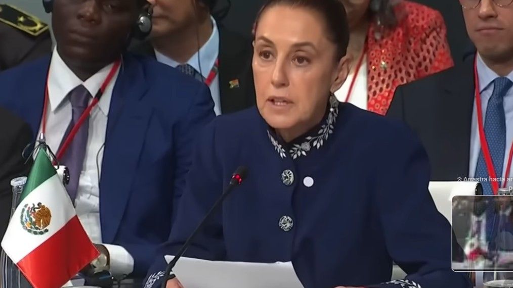 CLAUDIA SHEINBAUM EMITE EMOTIVO Y PROFUNDO MENSAJE EN LA REUNIÓN "EN DEFENSA DE LA DEMOCRACIA"