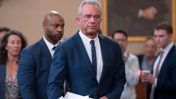 EL ESCÁNDALO DEL "REPARENTING": RFK JR. Y SU PLAN COLONIAL PARA LA INFANCIA NEGRA