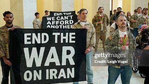 VETERANOS DISCAPACITADOS ARRESTADOS EN EL CAPITOLIO: LA GUERRA QUE NADIE QUIERE