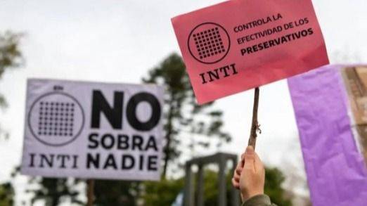 EL INTI EN LA MIRA: STURZENEGGER ORDENA DESPIDOS MASIVOS Y LOS TRABAJADORES SE ORGANIZAN