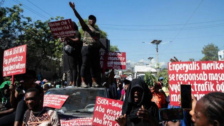 HAITÍ: EL PUEBLO SE LEVANTA CONTRA LA MISERIA IMPUESTA