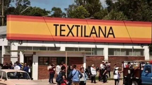 EL PULÓVER QUE TEJÍA LA HISTORIA: TEXTILANA ENTRA EN CONCURSO Y 300 FAMILIAS QUEDAN EN LA INCERTIDUMBRE