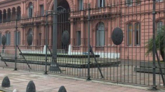 CORTINA DE HUMO EN BALCARCE 50: MILEI CIERRA LAS PUERTAS A LA PRENSA PARA RECIBIR AL BILLONARIO DE SILICON VALLEY