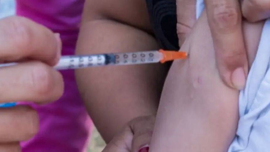 LA SALUD INFANTIL NO ES NEGOCIABLE: SALTA SALE AL CRUCE DE LOS PADRES QUE RECHAZAN LAS VACUNAS