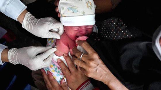 LA VACUNACIÓN CAYÓ AL SUELO Y LA TOS CONVULSA SE LLEVA A 14 BEBÉS