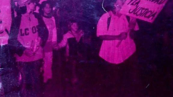 LA MEMORIA JOVEN QUE DESNUDA LOS VUELOS DE LA MUERTE