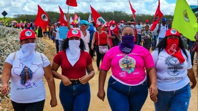 REFORMA AGRARIA CON OJOS DE MUJER: EL FEMINISMO CAMPESINO QUE RESCRIBE LA LUCHA POR LA TIERRA