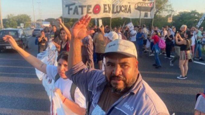 LA JUSTICIA LE PONE EL LOMO A LA PATRONAL: CITAN A 24 TRABAJADORES DE FATE POR DEFENDER SUS PUESTOS