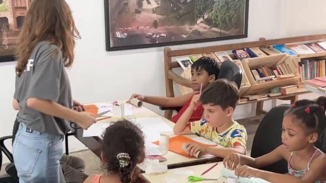 JUGAR, CREAR Y RESISTIR: PROYECTOS COMUNITARIOS EN LA HABANA LE HACEN FRENTE A LA CRISIS PROTEGIENDO A LAS INFANCIAS