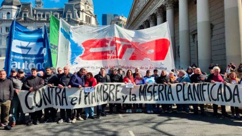 AYUNO, HUELGA Y ASAMBLEA: LA RESISTENCIA SOCIAL SE TOMA LAS CALLES Y LOS LUGARES DE TRABAJO