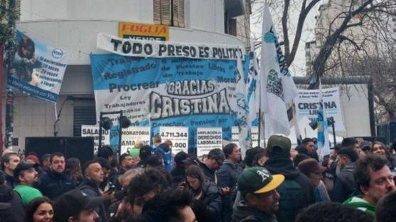 CGT: ENTRE EL APOYO A CRISTINA Y LA DEFINICIÓN DE UN NUEVO PLAN DE LUCHA