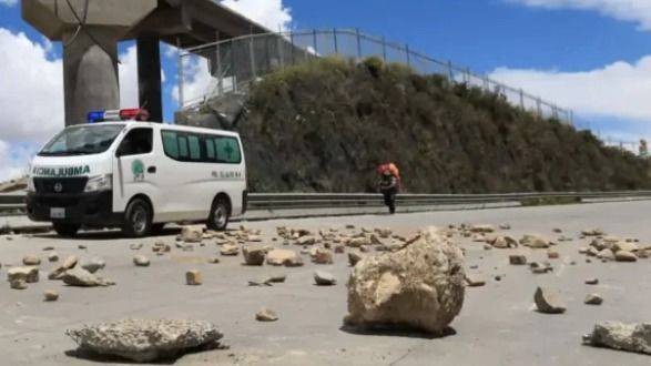 LA PAZ ARDE: 47 DÍAS DE BLOQUEOS Y LA DERECHA EXIGE MANO DURA