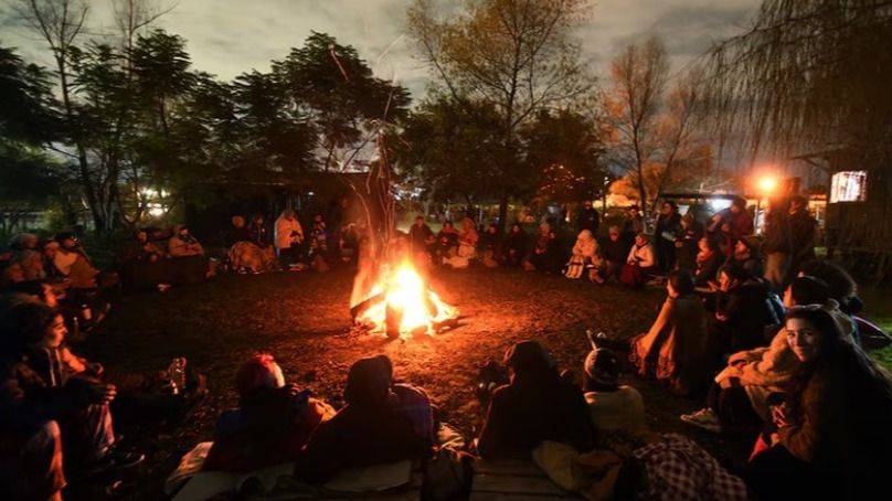 INTI RAYMI EN PUNTA QUERANDÍ: CUANDO EL SOL VUELVE, LA RESISTENCIA SE ENCIENDE