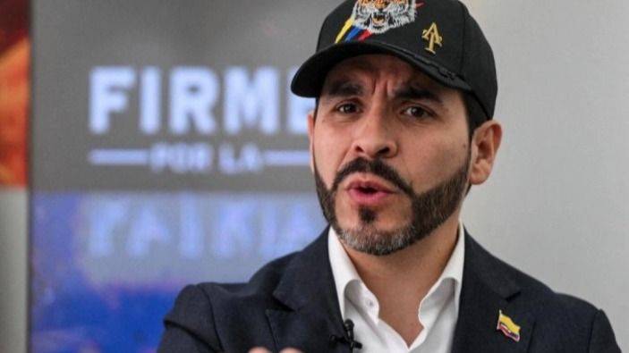 EL ULTRADERECHISTA DE LA ESPRIELLA CREA COMANDOS URBANOS PARA CAZAR LA PROTESTA SOCIAL