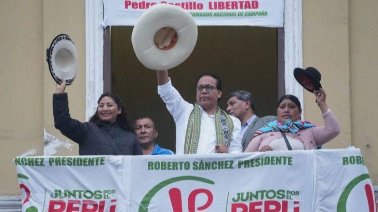 SÁNCHEZ RECONOCE LO INEVITABLE: FUJIMORI SE QUEDA CON LA PRESIDENCIA DE PERÚ