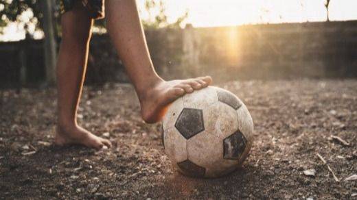 LA EUFORIA DEL GOL QUE ANESTESIA LA CRÍTICA ANTISISTEMA