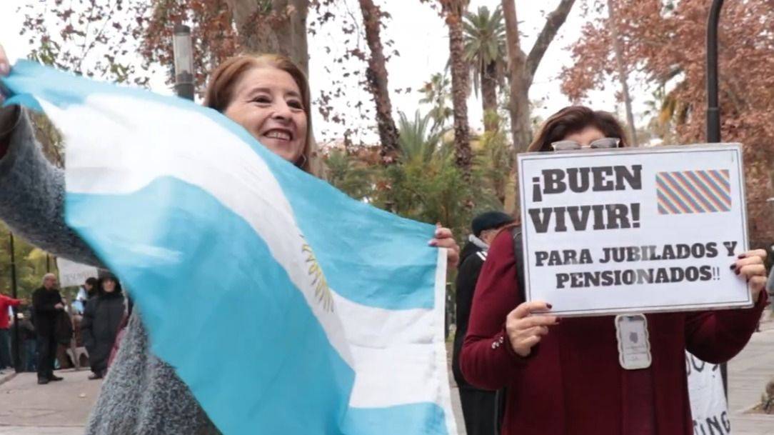 127 SEMANAS DE RESISTENCIA EN MENDOZA: JUBILADOS, MULTISECTORIAL Y LA LUCHA CONTRA EL AJUSTE CRUEL