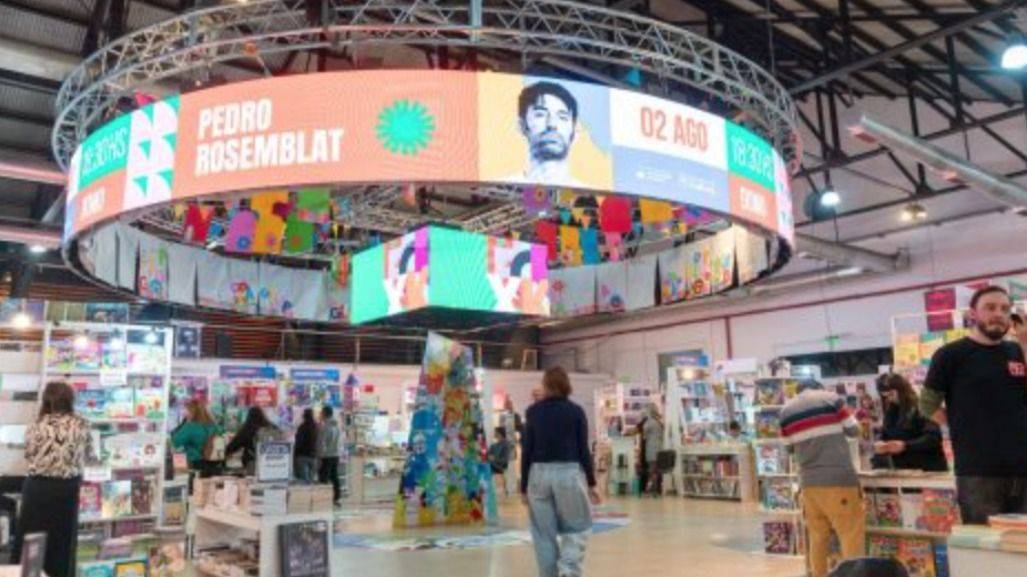 LA PALABRA TOMA LAS CALLES: COMODORO RIVADAVIA DA EL PISTOLETAZO DE SALIDA A SU XIII FERIA INTERNACIONAL DEL LIBRO