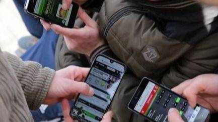 EL CASINO QUE VIVE EN EL CELULAR: LA PODEROSA DESNUDÓ EL CIRCUITO ILEGAL QUE ENDEUDA A LOS BARRIOS