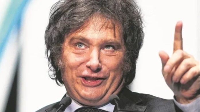 EL LOCO YA NO ES LINDO: LAS ENCUESTAS DESCUBREN QUE MILEI NO ESTÁ “LOCO" SINO “ENFERMO"
